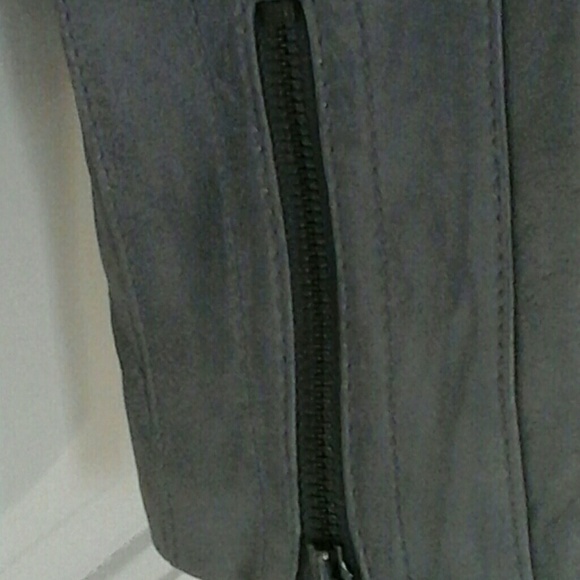 Jacket - Picture 3 of 4